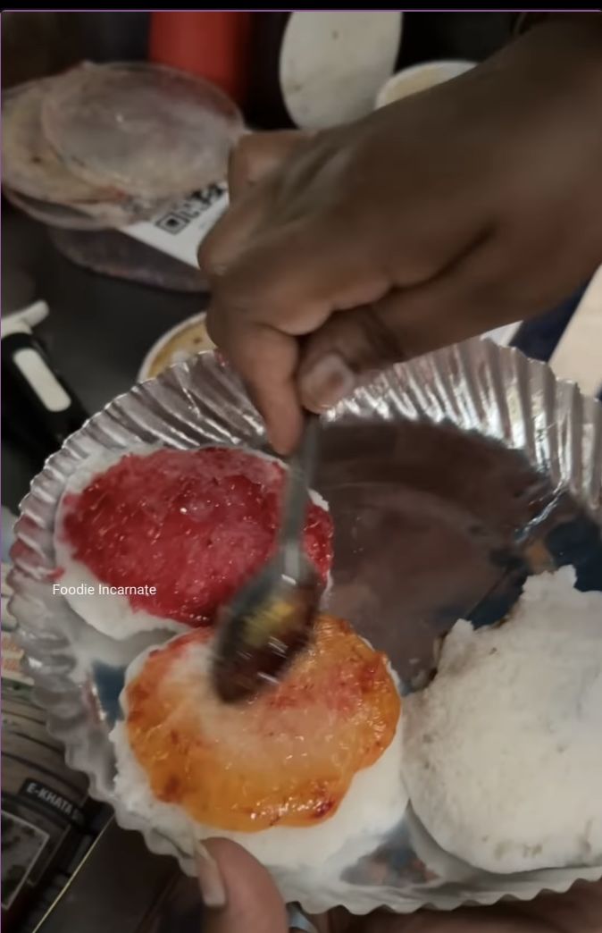 Kue Tradisional India Disebut Menjijikkan Gegara Pakai Banyak Topping