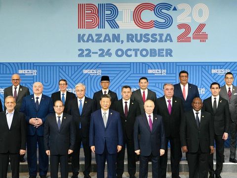 Menter Luar Negeri Sugino hadiri KTT BRICS Plus. (Intagram/sugiono_56)