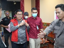 Intip Garasi Erintuah Damanik, Hakim Pembebas Ronald Tannur yang Terjaring OTT