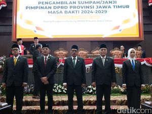5 Pimpinan DPRD Jatim Diambil Sumpah Jabatan, ini Daftarnya