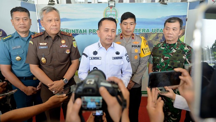Pj Gubsu Agus Fatoni (Tengah) bersama Forkopimda Sumut