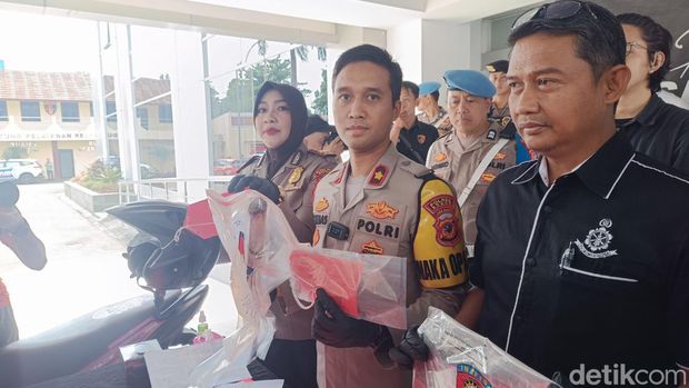Polres Bogor mengungkap kasus pembunuhan pria di Bogor