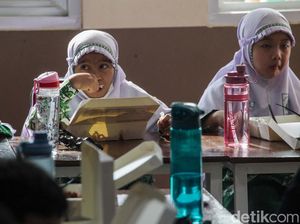 Bakal Revisi Perda, Sekolah Gratis di Jakarta Ditargetkan Terealisasi Juli 2025