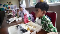 Prabowo mengatakan bagi jajarannya yang tidak setuju program tersebut, dipersilahkan keluar dari pemerintahannya.