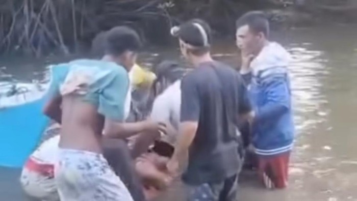 Pria diterkam buaya di Mamuju Tengah ditemukan tewas.