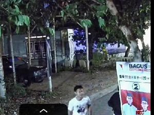 Banner Paslon Pilbup Bondowoso Dirusak, Pelaku Terekam CCTV