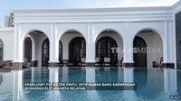Tidak jauh dari taman, terdapat kolam renang yang airnya berasal dari air pegunungan. Sarwendah mengaku harus membeli air tersebut setiap akan digunakan. Foto: YouTube/Trans7 Official