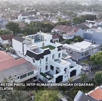 Selepas cerai dari Ruben Onsu, Sarwendah kini tinggal di sebuah rumah mewah yang baru rampung dibangun. Pembangunan menghabiskan waktu hampir tiga tahun. (Foto: YouTube/Trans7 Official)