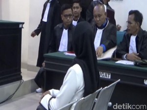 Guru Supriyani Terdakwa, DPR Minta Perlindungan-Kesejahteraan Guru Ditingkatkan