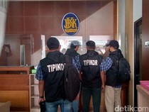 Video: Polisi Geledah Kantor BKK Klaten Terkait Dugaan Korupsi Kredit Fiktif