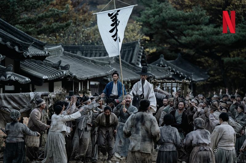 Cuplikan adegan dalam film Uprising (2024).