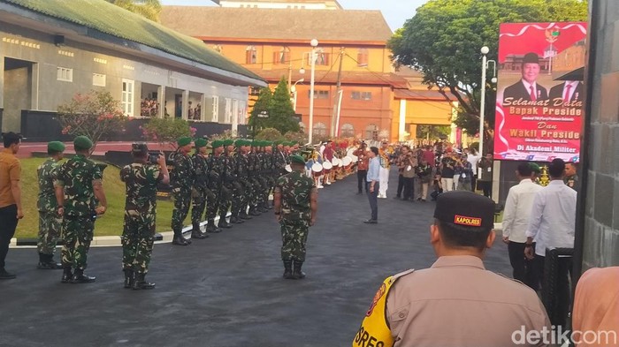 Wakil Presiden Gibran Rakabuming Raka tiba di Akademi Militer (Akmil) Magelang, Kamis (24/10/2024) sore