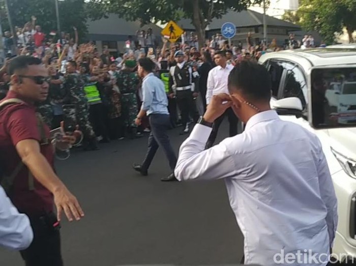 Wakil Presiden Gibran Rakabuming Raka tiba di Akademi Militer (Akmil) Magelang, Kamis (24/10/2024) sore