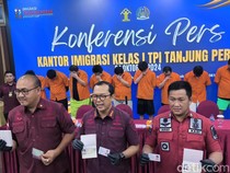 9 WN China Komplotan Scamming di Surabaya Akan Dideportasi