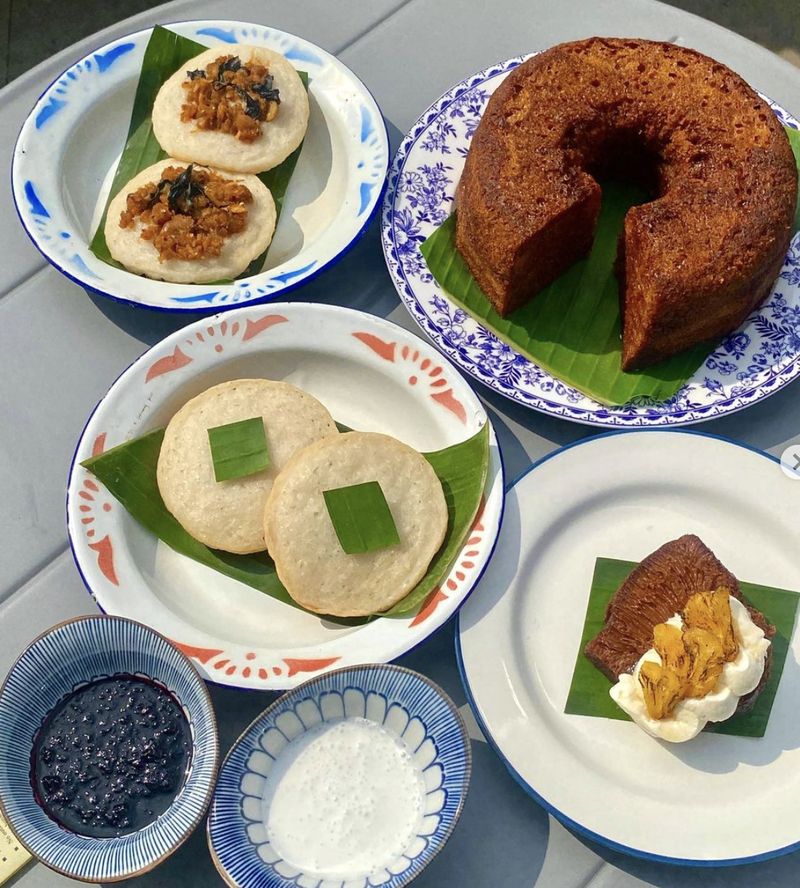 10 Toko Kue Basah di Jakarta yang Punya Pilihan Komplet dan Enak