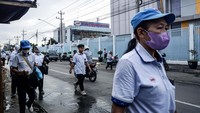 Oni mengatakan, sebanyak 10.000 pekerja Sritex yang telah mengajukan klaim JKP. Sedangkan 25.000 sisanya dari perusahaan-perusahaan lain. Antara Foto/Mohammad Ayudha
