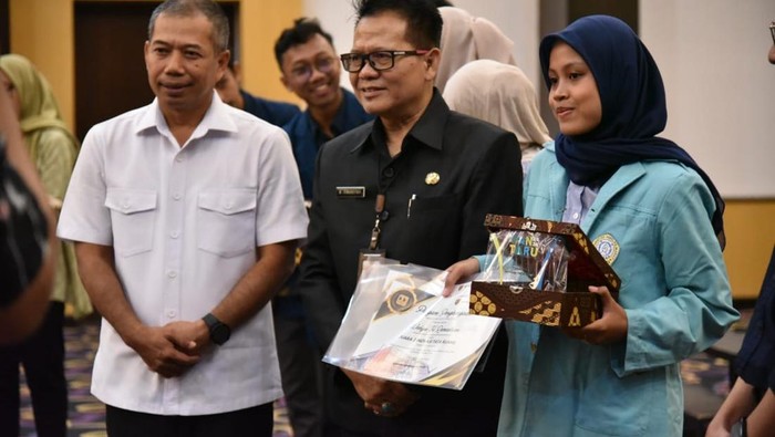 Alumni CT Arsa Foundation yang kini kuliah di UNS raih juara 2 lomba Tata Ruang Pemerintah Kota Semarang.