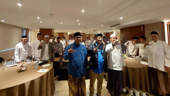 Calon Gubernur dan Wakil Gubernur Jawa Tengah (Jateng) Ahmad Luthfi dan Taj Yasin