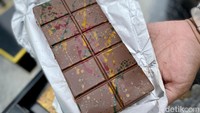 Cokelat Dubai Don Bakeshop terbuat dari cokelat 40% merek jivara milk chocolate merek Valrhona. Rasa cokelatnya dominan manis. Foto: detikcom/Riska Fitria