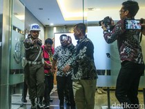 Penangkapan Zarof Ricar Eks Pejabat MA-Pengeroyokan Salah Sasaran Pria Sumba