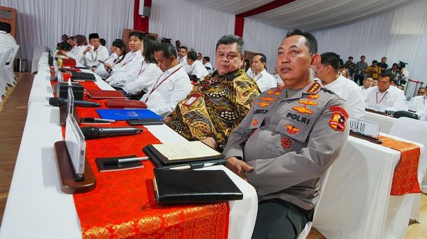 Kapolri mengikuti retreat Kabinet Merah Putih (dok Instagram Kapolri)