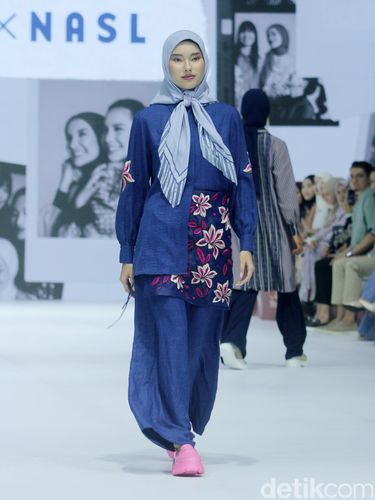 Koleksi Zaskia Sungkar x Nasl 'Eternal' di JFW 2025 Koleksi Zaskia Sungkar x Nasl 'Eternal' di JFW 2025