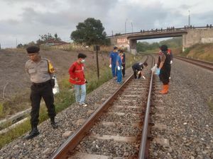 Detik-detik Pria Magelang Tertabrak KA Taksaka hingga Tewas di Kulon Progo