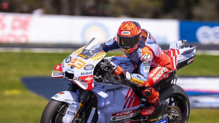 MELBOURNE, AUSTRALIA - OCTOBER 20: Race winner Marc Marquez on the Gresini Racing MotoGP Ducati during the Australian MotoGP race at Phillip Island Grand Prix Circuit on October 20, 2024 in Melbourne, Australia. (Photo by Santanu Banik/Speed Media/Icon Sportswire via Getty Images)