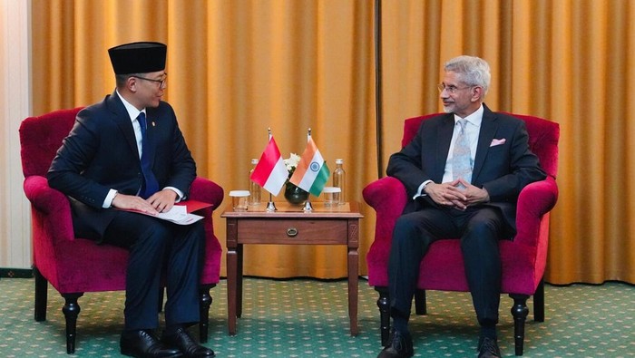 Menteri Luar Negeri RI Sugiono  dan Menteri Luar Negeri India S. Jaishankar