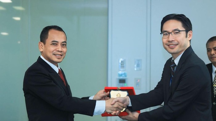 Momen kunjungan delegasi Divhumas Polri ke Kepolisian hingga kantor Kementerian di Jepang (dok. Humas Polri)