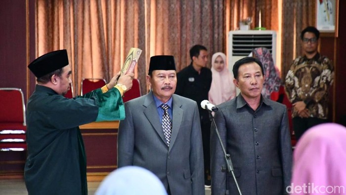 Mutasi pejabat di Majalengka.
