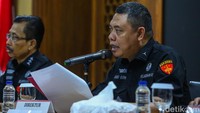 Selain menerima suap sebagai makelar di kasasi Ronald Tannur, uang hampir Rp 1 triliun itu diketahui merupakan hasil yang diterima Zarof dalam banyak pengurusan perkara di MA.