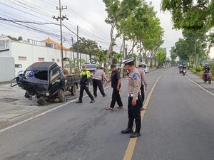 Pikap Tabrak Karimun di Malang, 3 Orang Luka-Sopir Terjepit