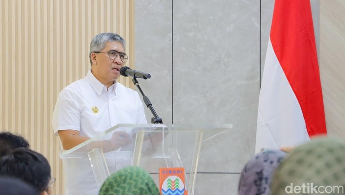 Pj Wali Kota Cimahi, Dicky Saromi