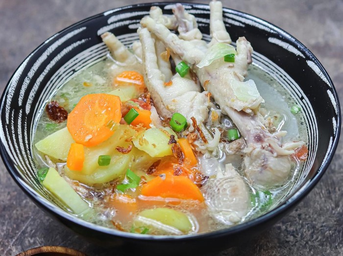 Resep Sup Ceker Ayam dan Sayuran