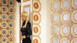 Potret Rumah Bos Versace yang Mewah Semewah Baju Buatannya