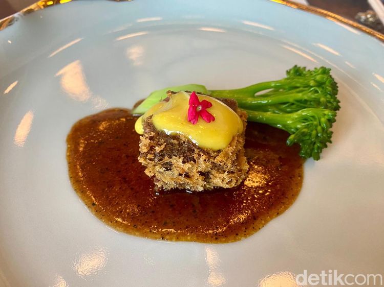 Dua Set Menu Khas Kanton yang Spesial Diracik Chef Resto Michelin!