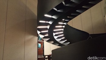 Memotret di kondisi indoor dengan pencahayaan yang redup. Foto: Rachmatunnisa/detikINET