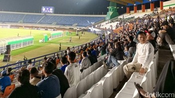 Suasana laga AFC Champions League 2 di Stadion Si Jalak Harupat, Bandung. Foto: Rachmatunnisa/detikINET