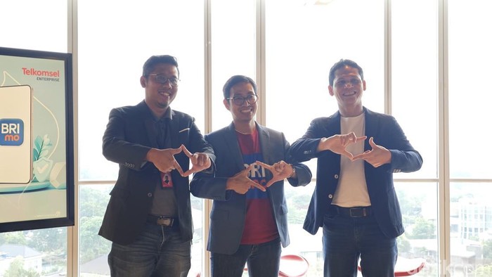 Telkomsel menghadirkan solusi enterprise Telco Verify yang lebih canggih dan aman daripada kode One Time Password.