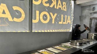 Kulineran Bakso All You Can Eat Sampai Puas di Bandung