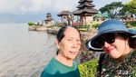 Pura Air Terbesar Bali di Tengah Danau Suci Baratan