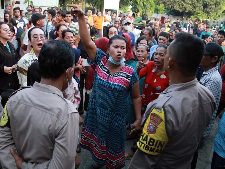 Warga Tolak 152 Imigran Rohingya yang Terdampar di Deli Serdang