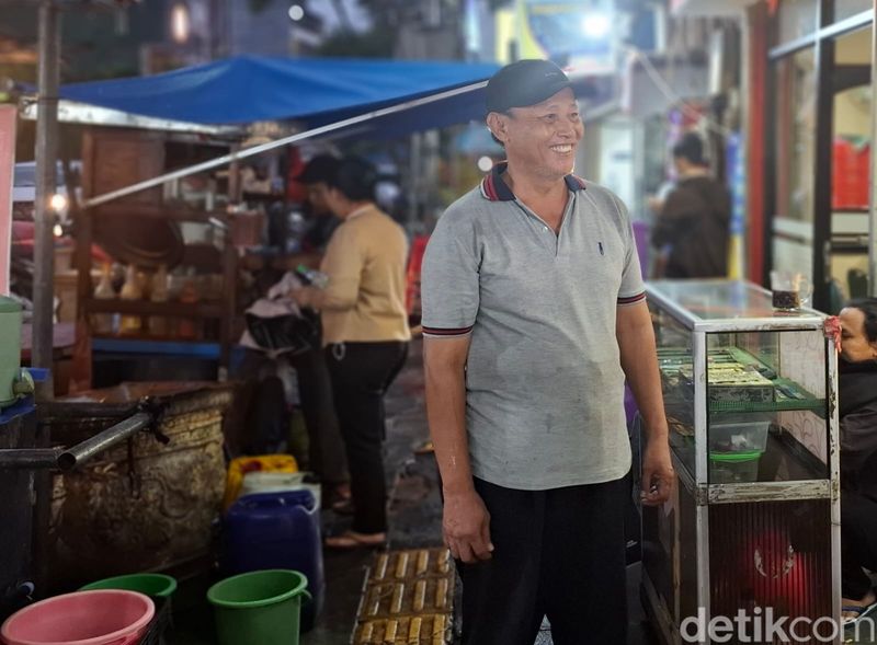 Bakso Sejak 1990an di Jalan Sabang Ini Habiskan 10 Kg Daging Sehari