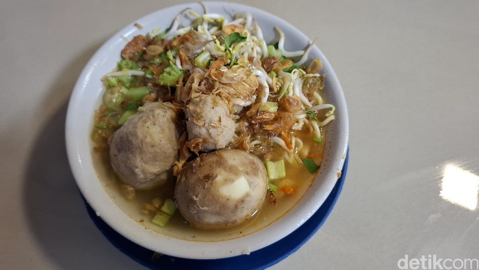 Bakso Sejak 1990an di Jalan Sabang Ini Habiskan 10 Kg Daging Sehari