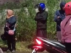 Buruh Pabrik Rokok di Probolinggo Dibegal, Dikalungi Celurit-Motor Dibawa