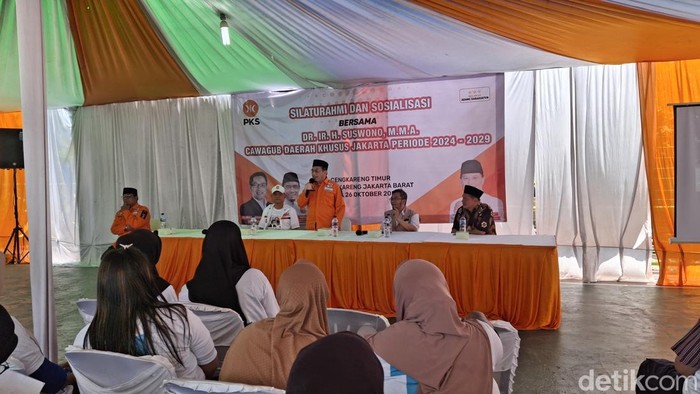 Cawagub Suswono sapa warga Cengkareng, Jakarta Barat