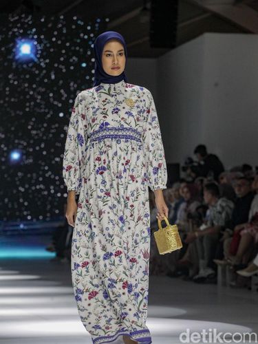 Fashion show Benang Jarum dan Nada Puspita di JFW 2025 Fashion show Benang Jarum dan Nada Puspita di JFW 2025