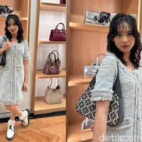 Mantan anggota grup idola JKT48, Zee Asadel memancarkan gaya feminin dalam balutan dress dan hairstyle curly dengan pita. Koleksi tas Spade Flower Jacquard Shoulder Bag melengkapi penampilannya. Foto: dok. R Chairini Putong/Wolipop
