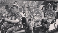 Menteri Pendidikan Tinggi, Sains, dan Teknologi (Mendikti Saintek) Satryo Soemantri Brodjonegoro tampak duduk dekat Wamendikti Saintek Stella Christie dan Fauzan. Diketahui para menteri hingga staf khusus Kabinet Merah Putih tengah digembleng di Akademi Militer di Magelang.Foto ini dibagikan oleh Wamendikti Saintek Stella Christie melalui Instagramnya pada Jumat (25/10/2024). Foto: Dokumen pribadi Prof Stella Christie/Instagram